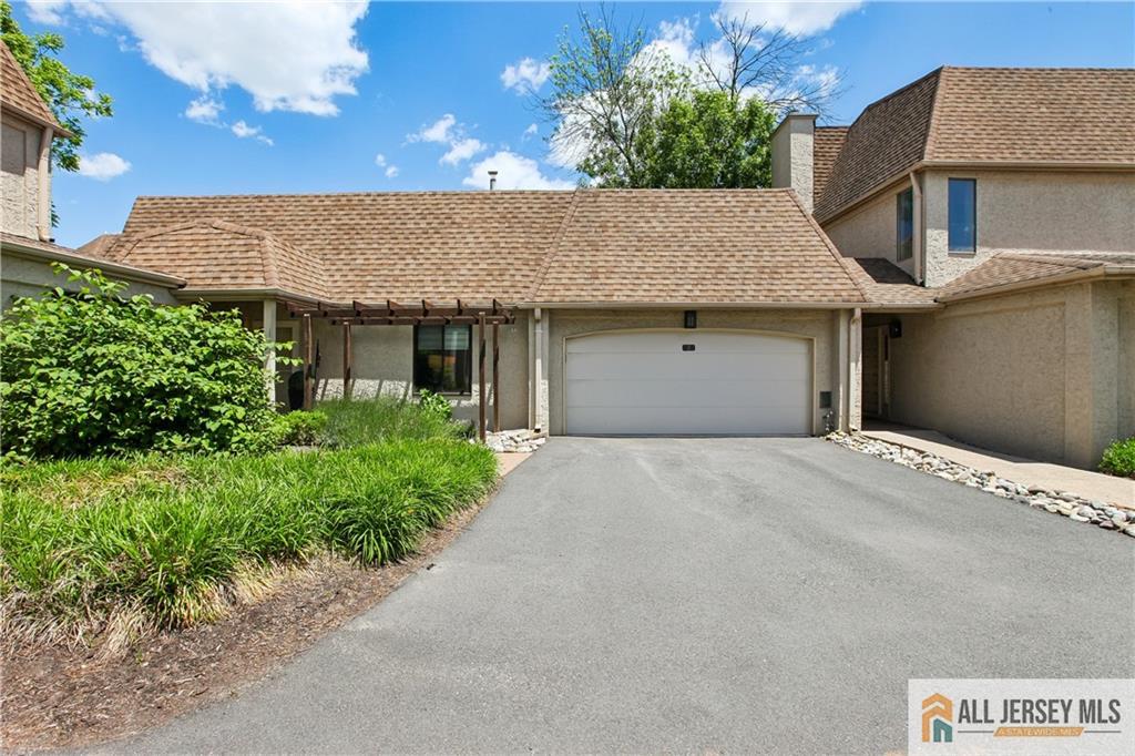 2nd image of 2 Park Gate Dr #1002, Edison, NJ 08820 | MLS# 2662104M