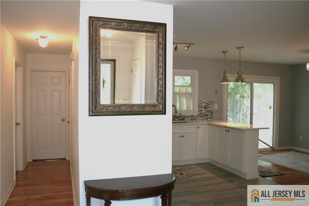 4th image of 3 Piccadilly Circus #103, Sayreville, NJ 08872 | MLS# 2770269M
