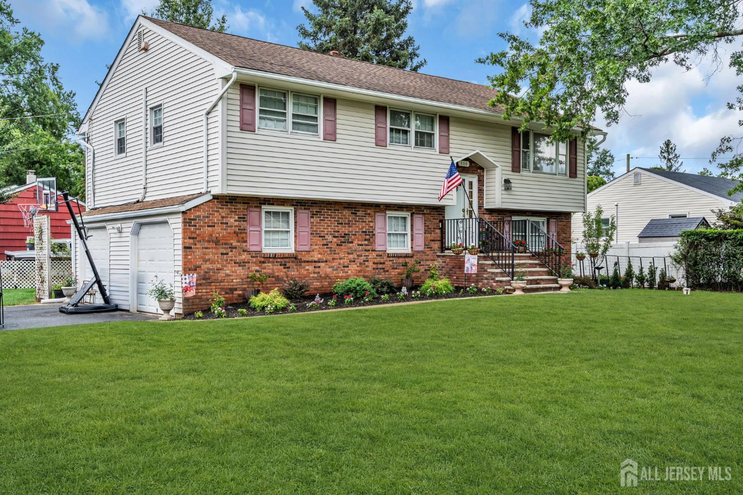 116 Hadley Street