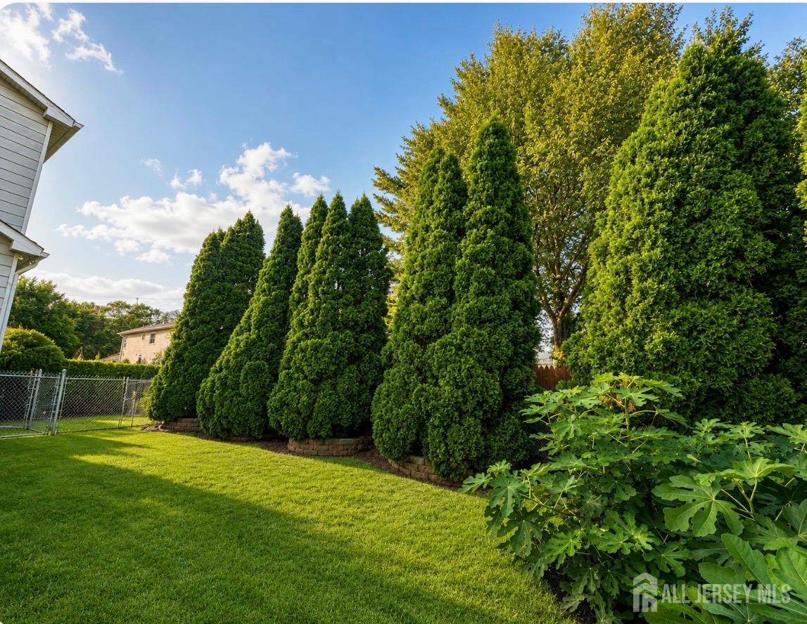 10th image of 25 Silzer Ave, Iselin, NJ 08830 | MLS# 2702621R