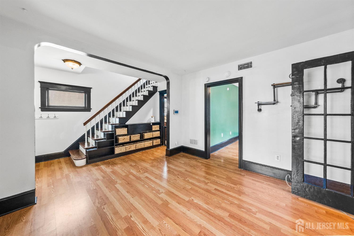 5th image of 13 Baldwin St, New Brunswick, NJ 08901 | MLS# 2703380R