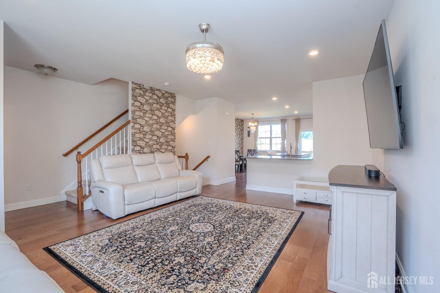 3rd image of 1002 Hights Farm Rd, Monroe, NJ 08831 | MLS# 2703299R