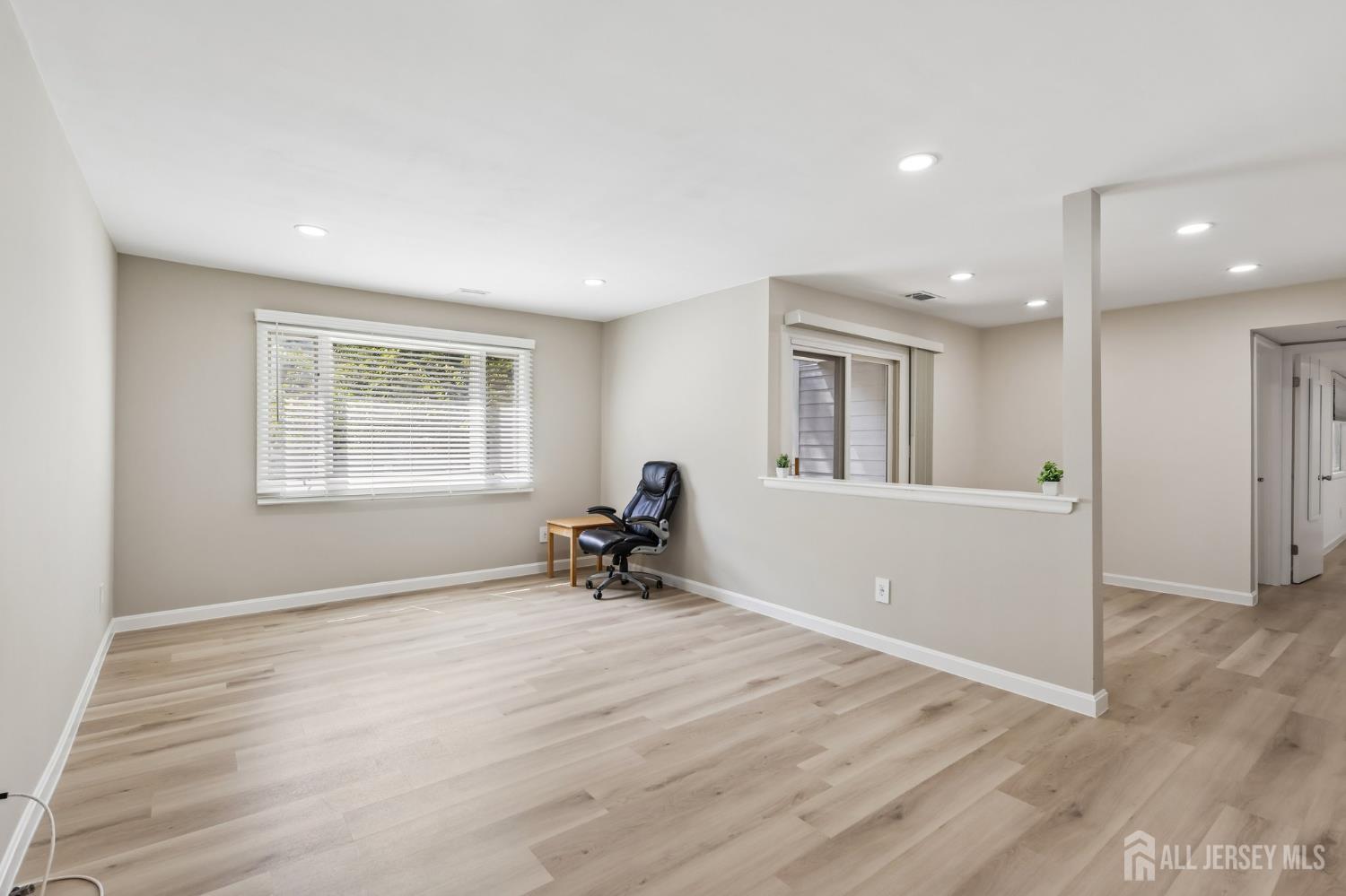 3rd image of 2109 Sayre Dr #2109, Plainsboro, NJ 08540 | MLS# 2703336R