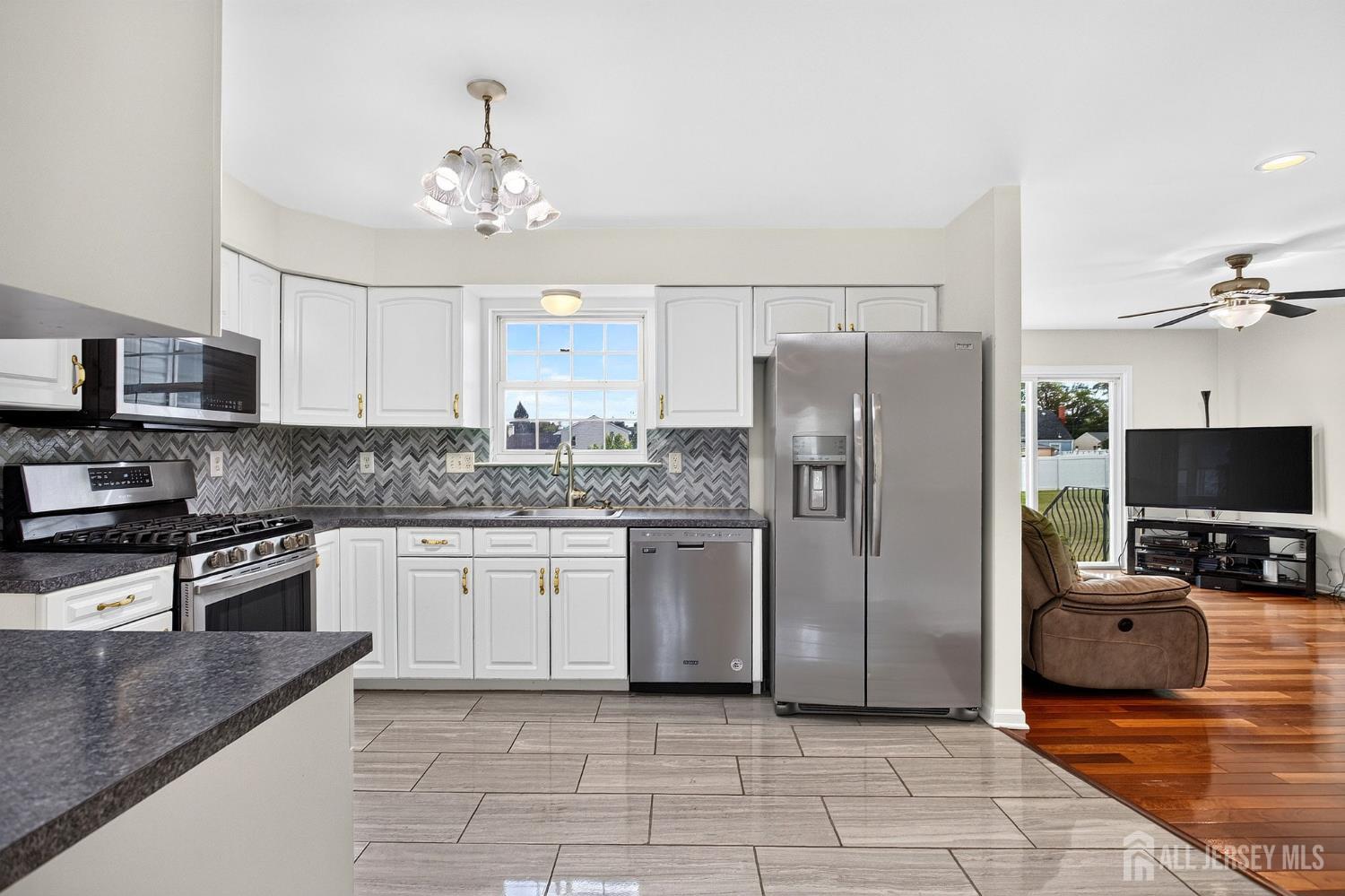 5th image of 296 Remsen Ave, Avenel, NJ 07001 | MLS# 2703265R