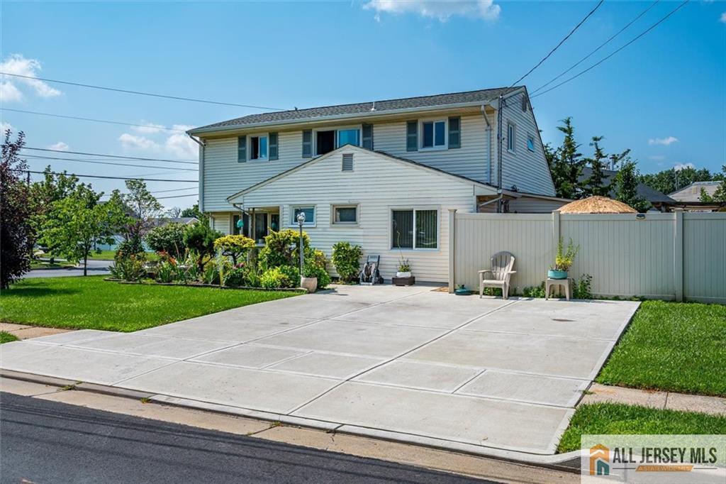 2nd image of 89 Whitman St, Carteret, NJ 07008 | MLS# 2770205M