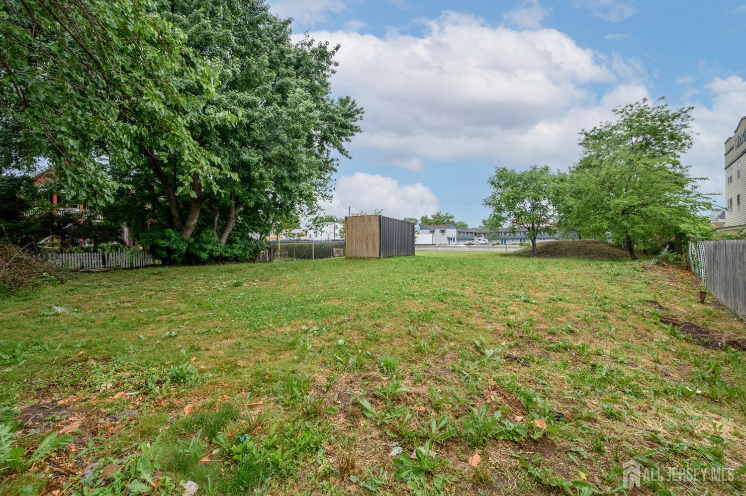 Listing photo 7