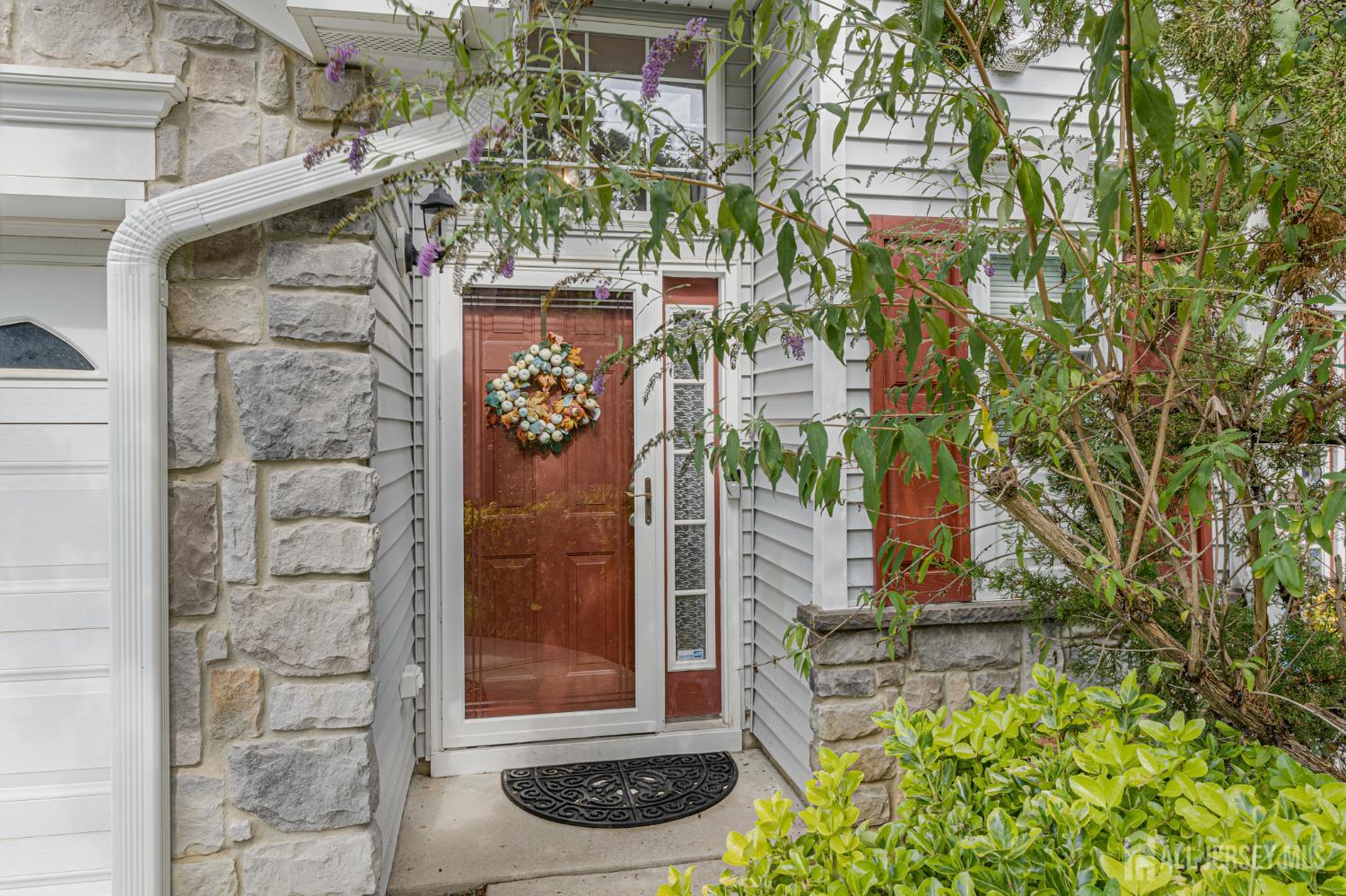 Photo 3 of Townhouse for sale at 29 Catherine Ct, South Amboy, NJ 08879 | MLS# 2703920R | Listing updated on 2026-09-16