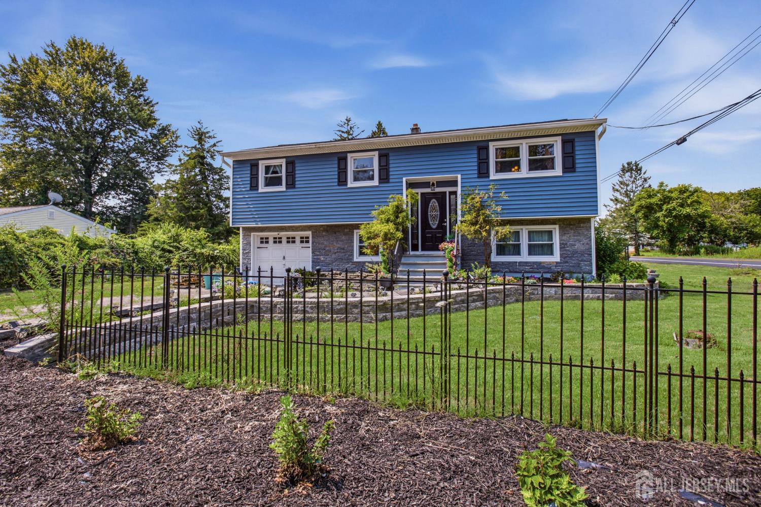 2 Scenic Drive, Green Twp, 07821, NJ