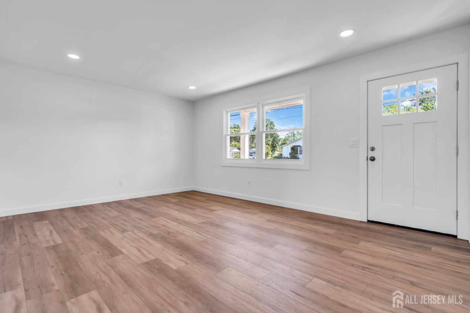 Photo 4 of Single family home for sale at 19 Inwood Ave, Monroe Township, NJ 08831 | MLS# 2704078R | Listing updated on 2026-09-13