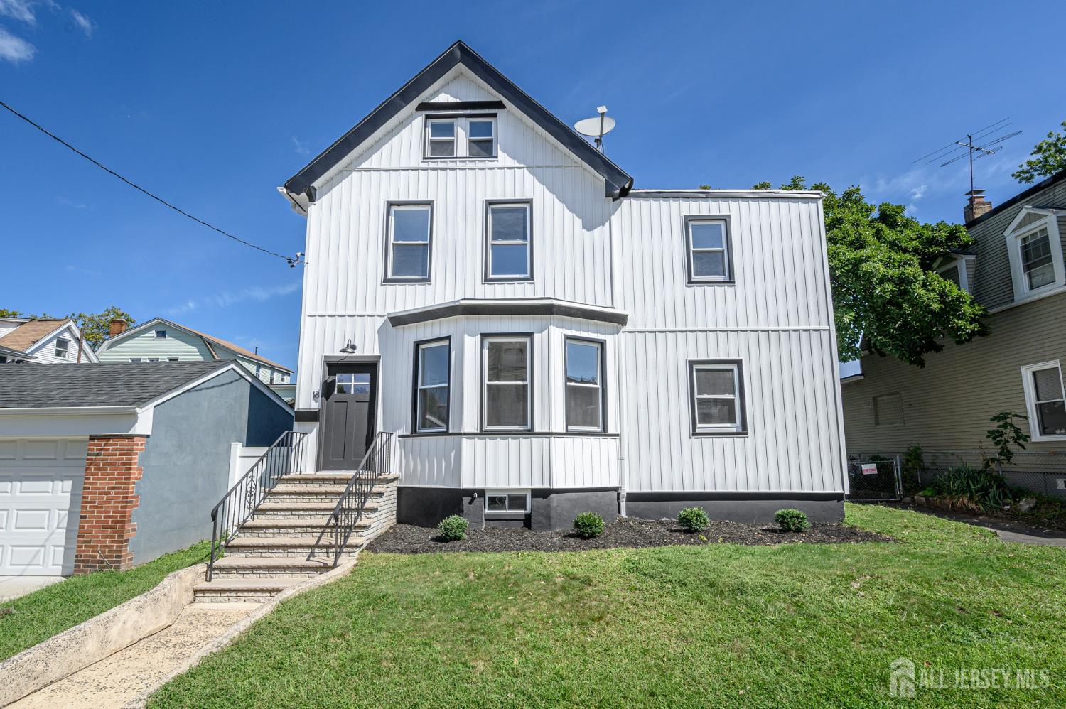 18 Fuller Place, Irvington, 07111, NJ