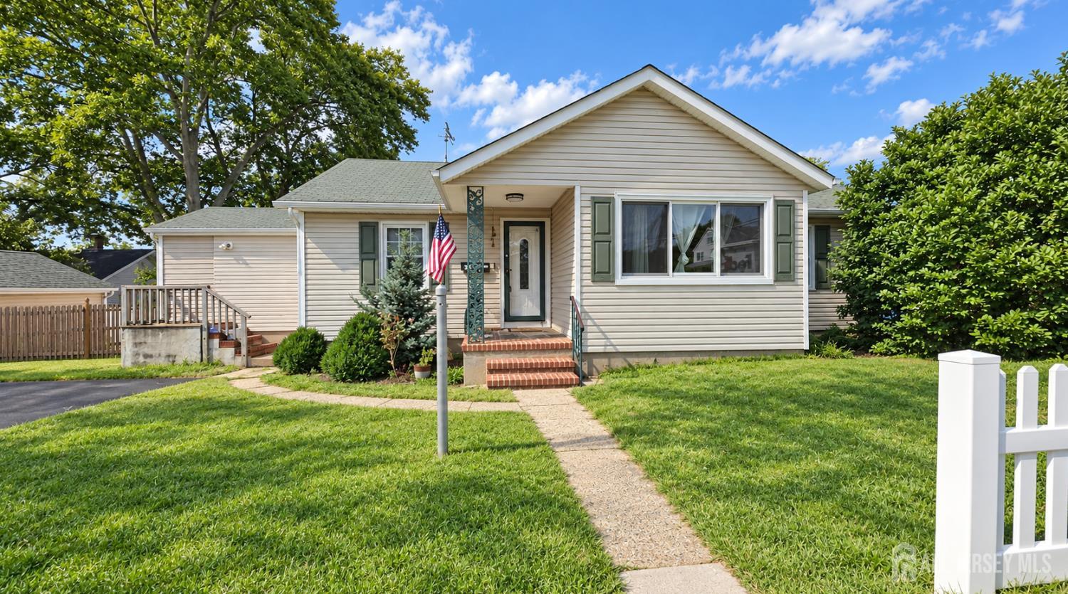 Photo 3 of Single family home for sale at 11 Pershing Ave, Sayreville, NJ 08872 | MLS# 2704191R | Listing updated on 2026-09-13