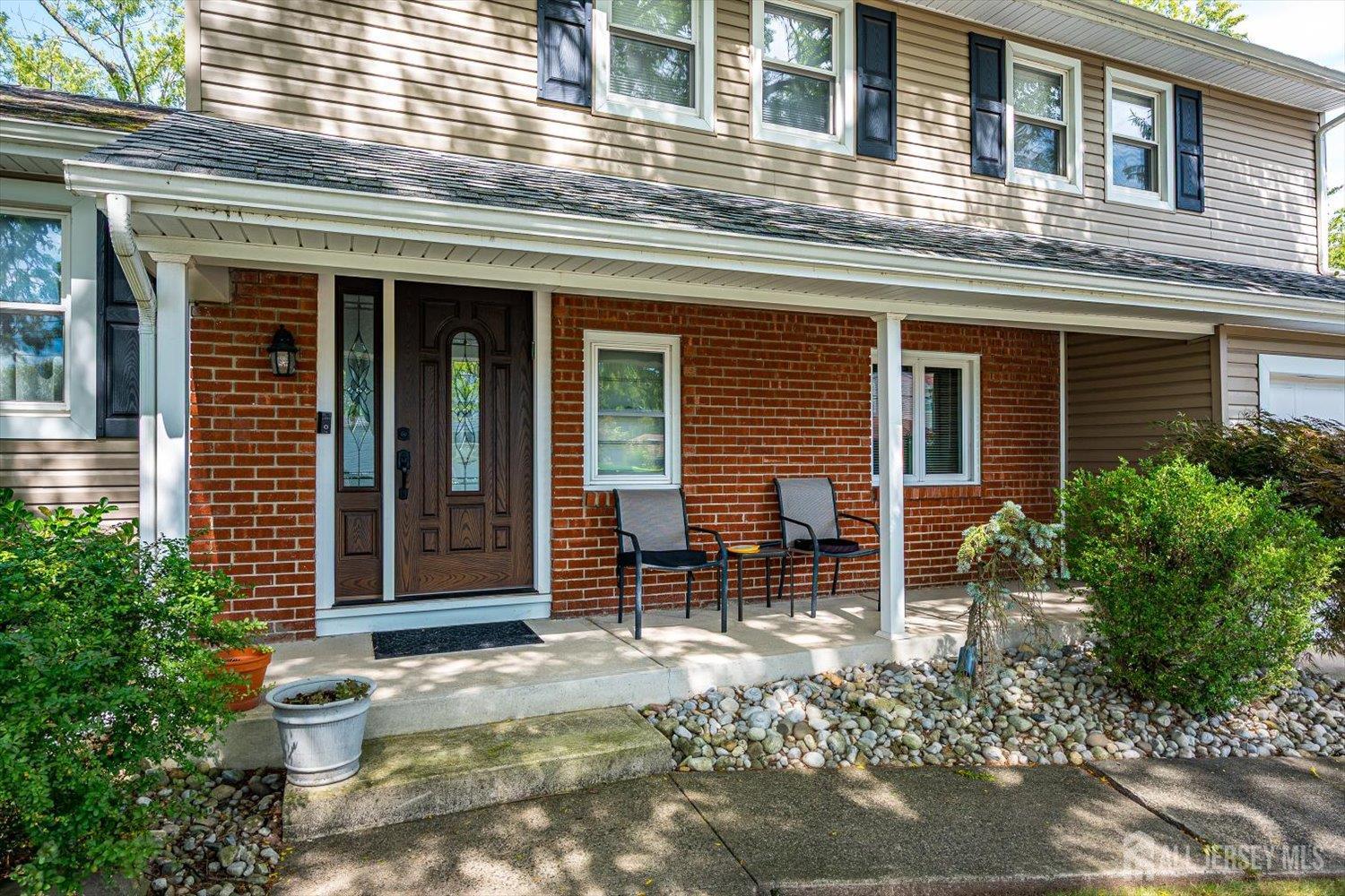 Photo 3 of Single family home for sale at 21 Marlin Ave E, Edison, NJ 08820 | MLS# 2704233R | Listing updated on 2026-09-18