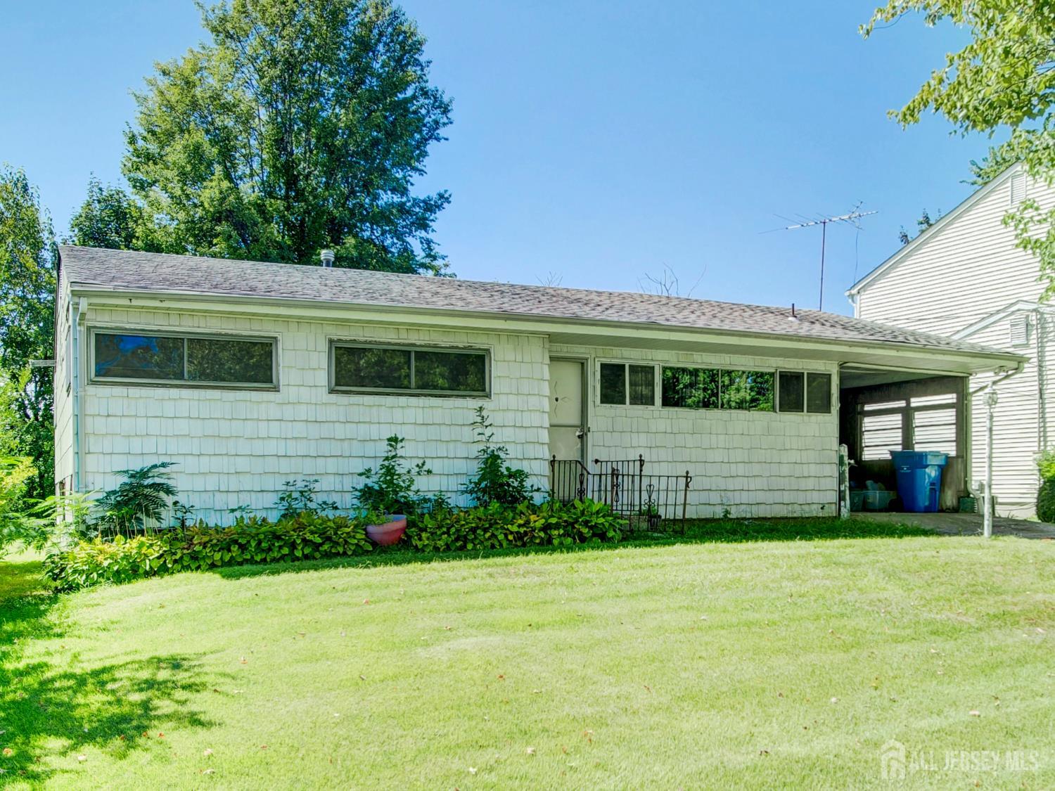 Photo 10 of Single family home for sale at 9 Wellesley Rd, Parlin, NJ 08859 | MLS# 2700676R | Listing updated on 2026-09-12