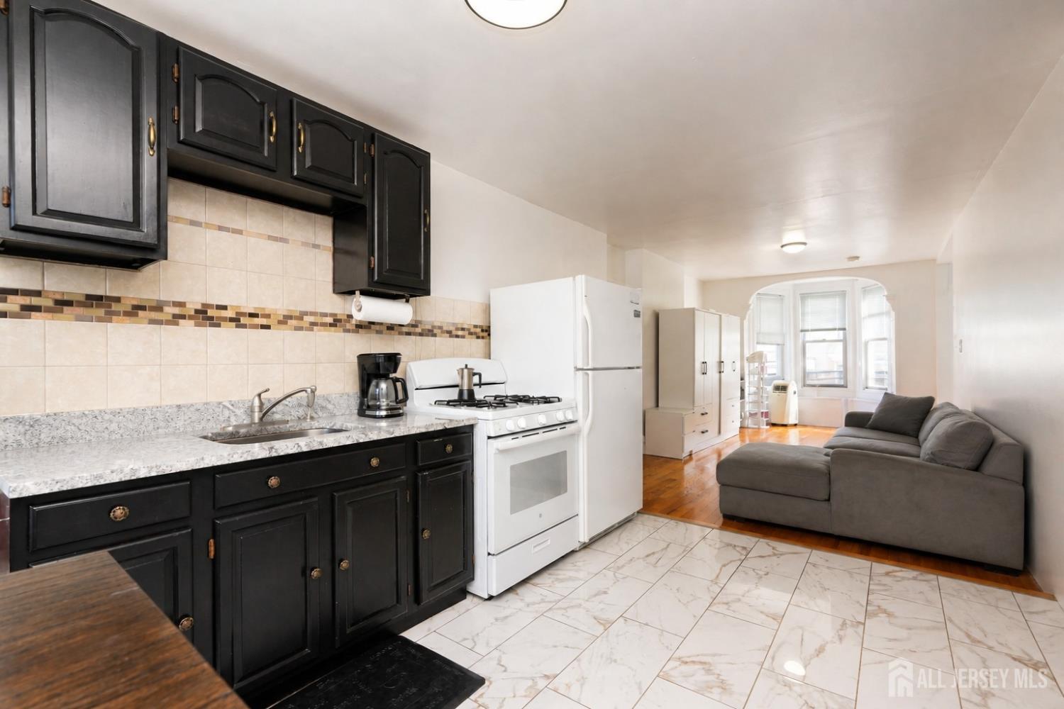 Listing Photo 3 - Condo for sale in building located at 725 17th St, Union City, NJ 07087
