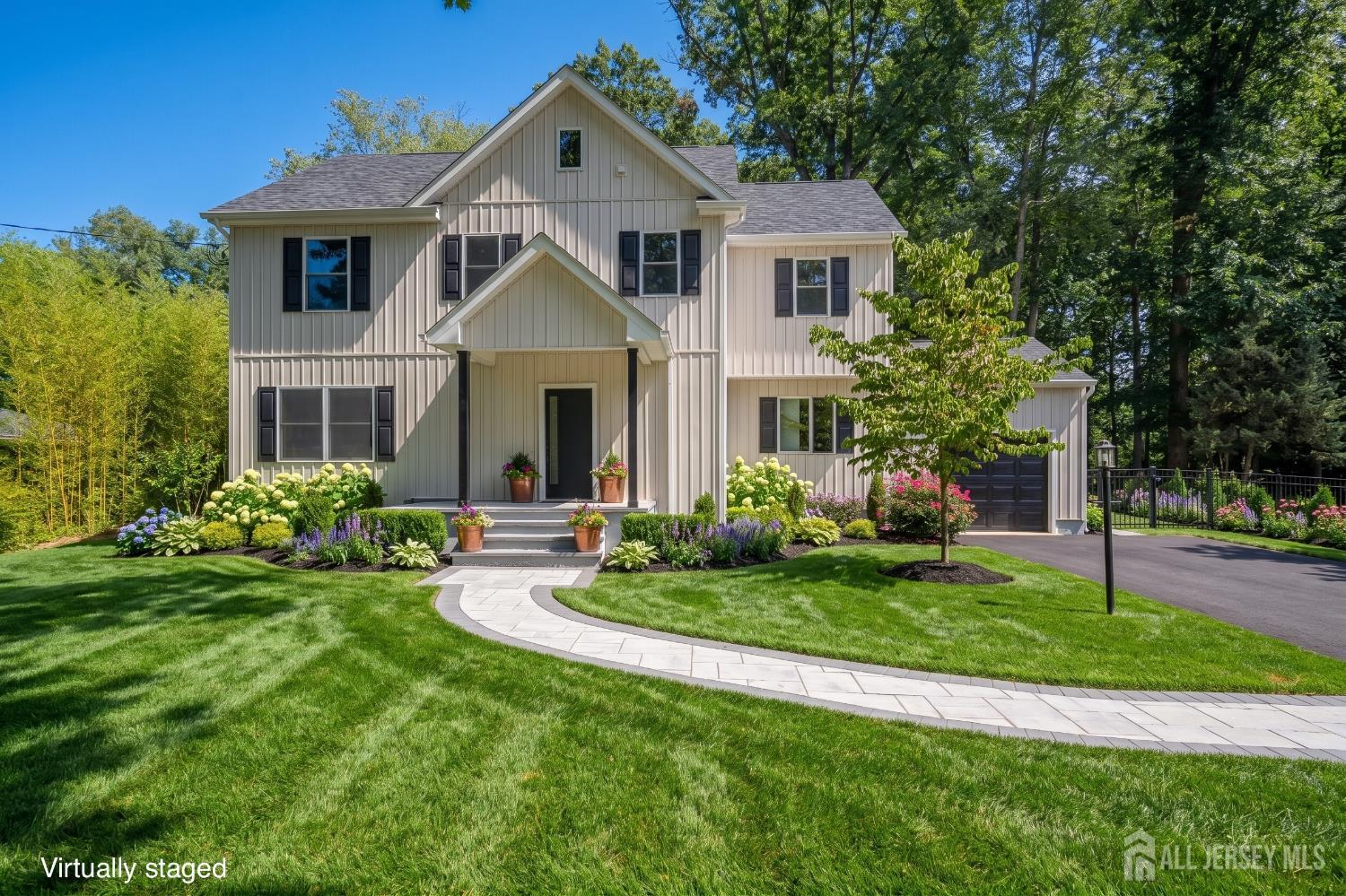 Photo 1 of Single family home for sale at 290 Fresh Ponds Rd, North Brunswick, NJ 08902 | MLS# 2704400R | Listing updated on 2026-09-13