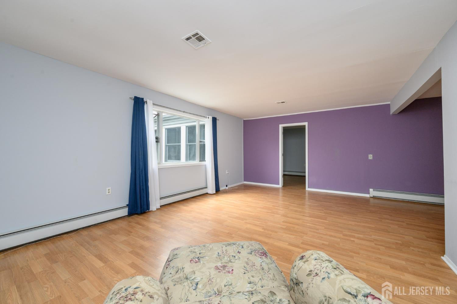 Photo 3 of Single family home for sale at 8 Lumsden Ct, Toms River, NJ 08757 | MLS# 2704365R | Listing updated on 2026-09-15