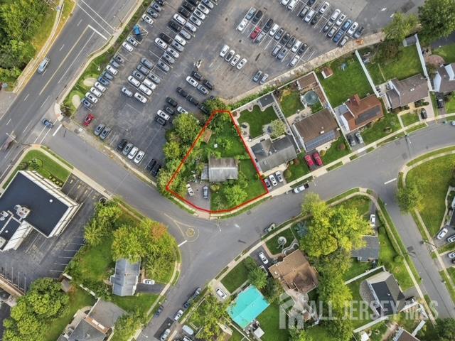 Photo 3 of Single family home for sale at 5 Fitch Rd, Edison, NJ 08817 | MLS# 2704189R | Listing updated on 2026-09-14