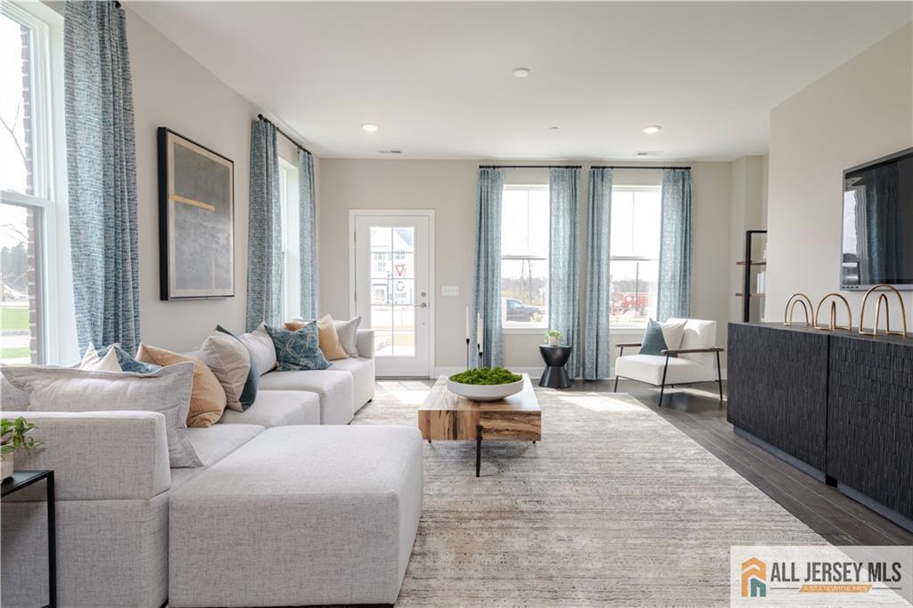 Active Listings