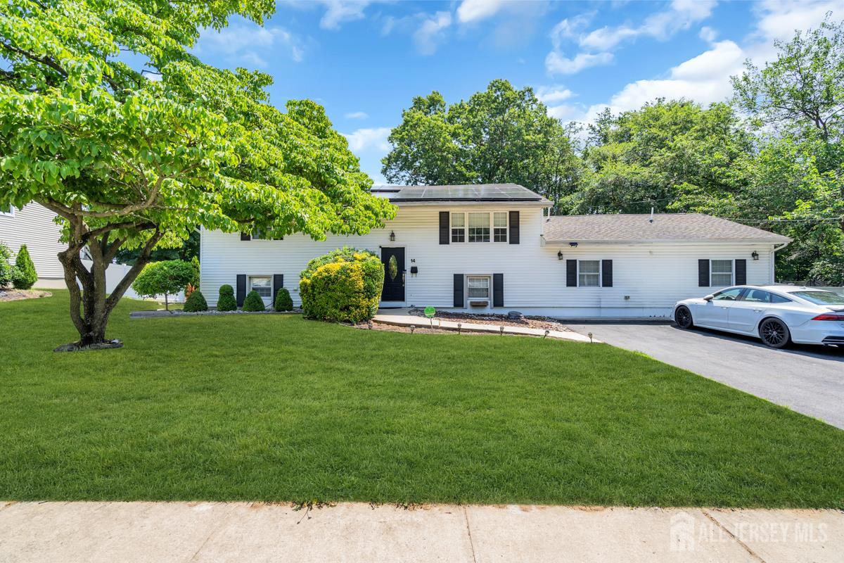 Photo 3 of Single family home for sale at 14 Arlington Dr, Howell, NJ 07731 | MLS# 2704333R | Listing updated on 2026-09-14