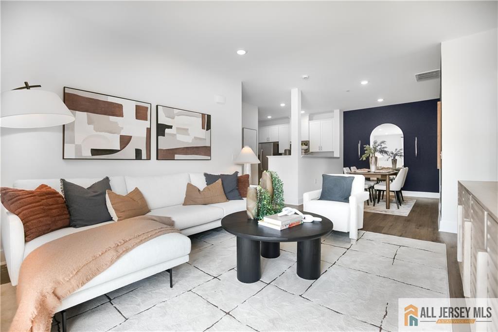 Active Listings