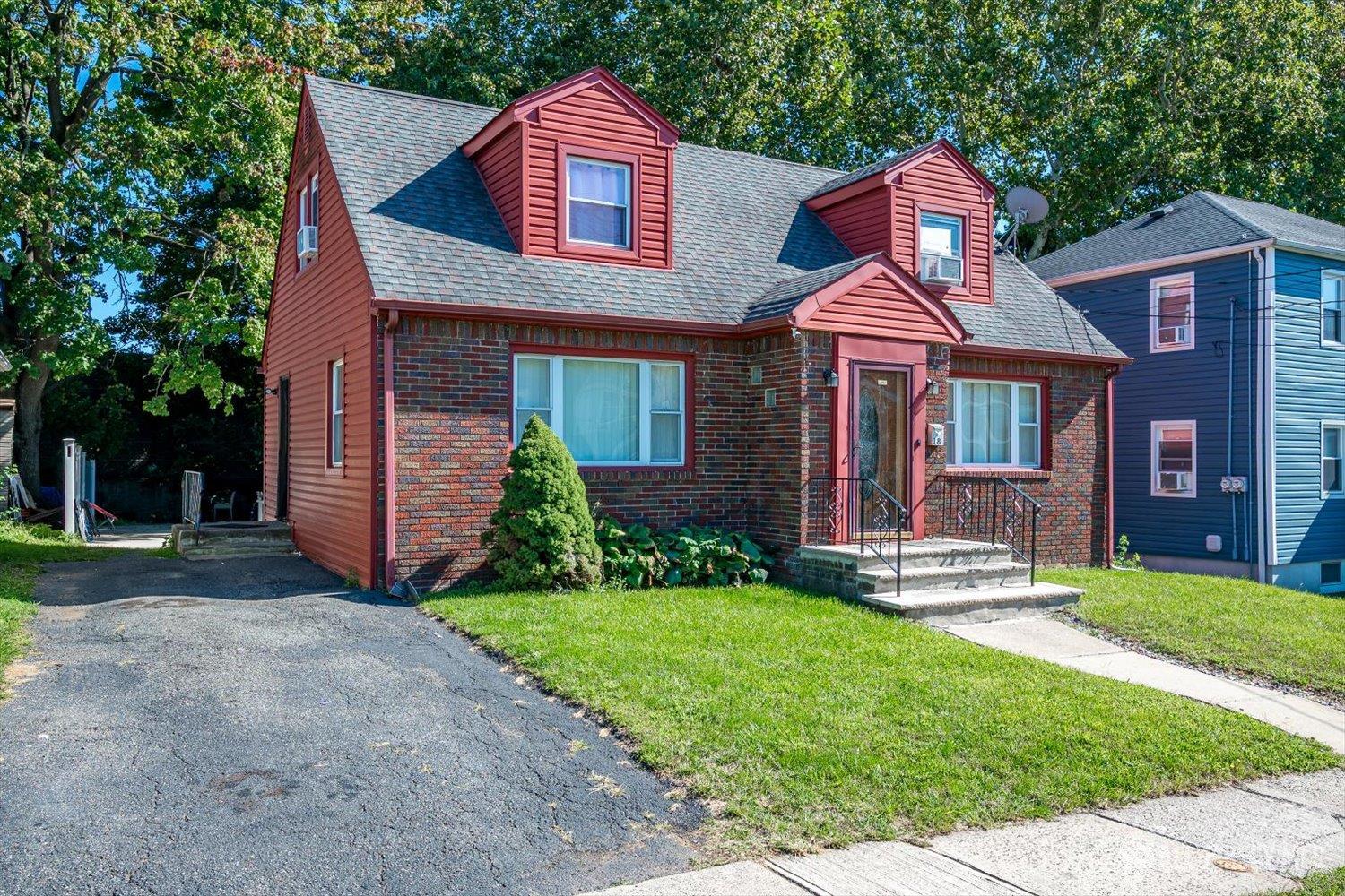Photo 1 of Single family home for sale at 18 Union Pl, Irvington, NJ 07111 | MLS# 2704603R | Listing updated on 2026-09-19