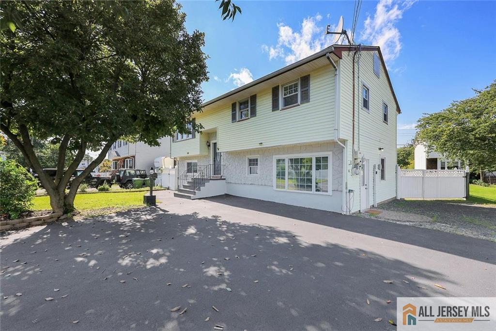 Photo 3 of Single family home for sale at 47 Gaskill Ave, Edison, NJ 08817 | MLS# 2770455M | Listing updated on 2026-09-15