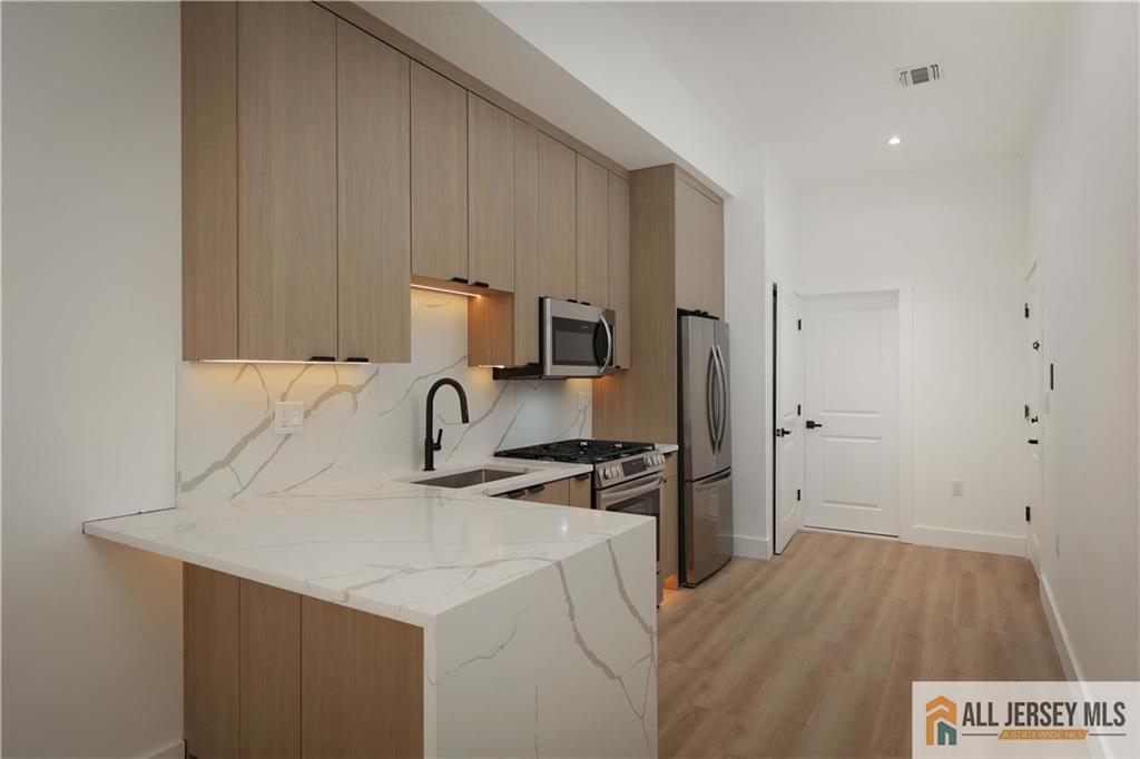 Photo 4 of Condo for sale at 291 New York Ave #3, Jersey City, NJ 07307 | MLS# 2770331M | Listing updated on 2026-09-20