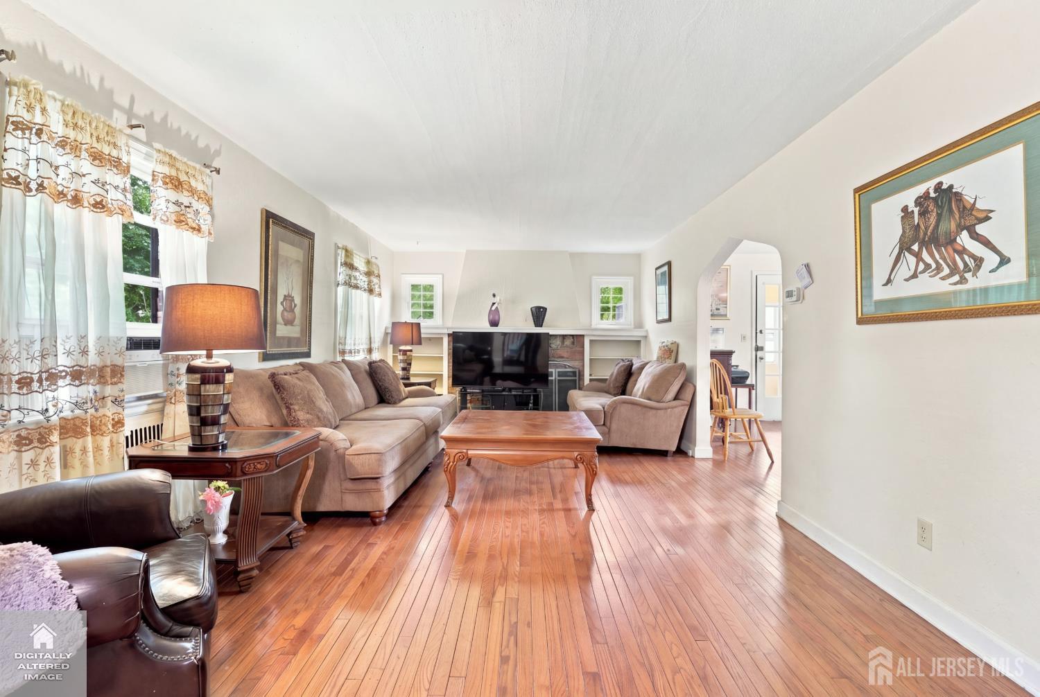 Photo 3 of Single family home for sale at 928 Beechwood Ct, Plainfield, NJ 07060 | MLS# 2704548R | Listing updated on 2026-09-16