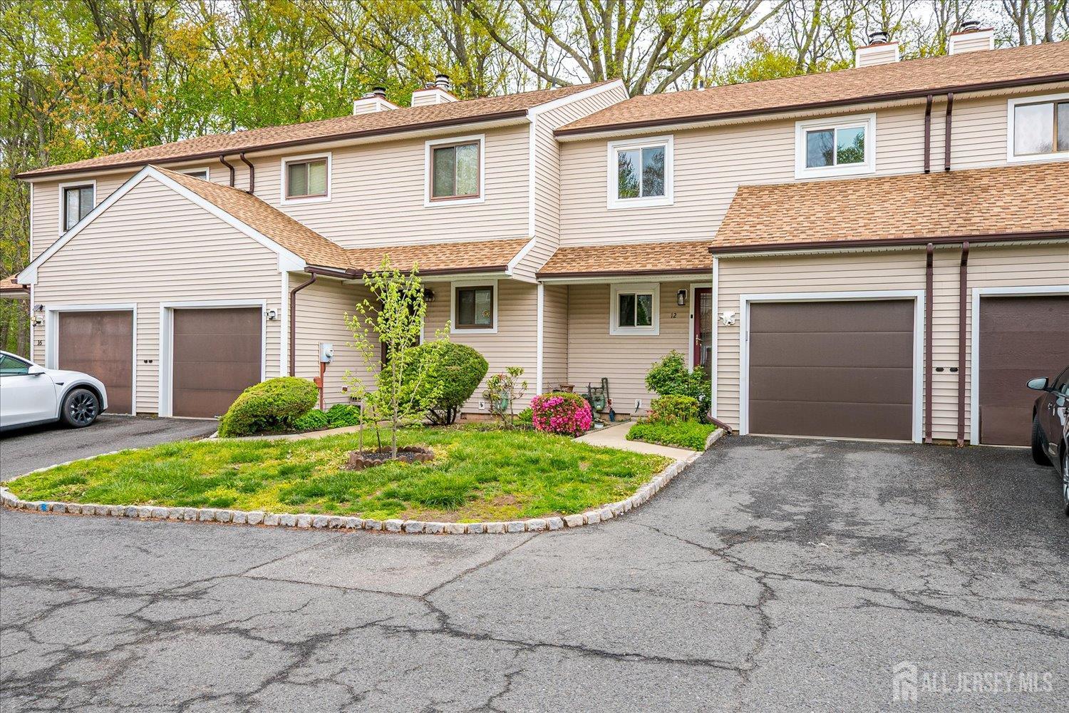 Photo 3 of Townhouse for sale at 12 Tulip Ct, Edison, NJ 08820 | MLS# 2704617R | Listing updated on 2026-09-18