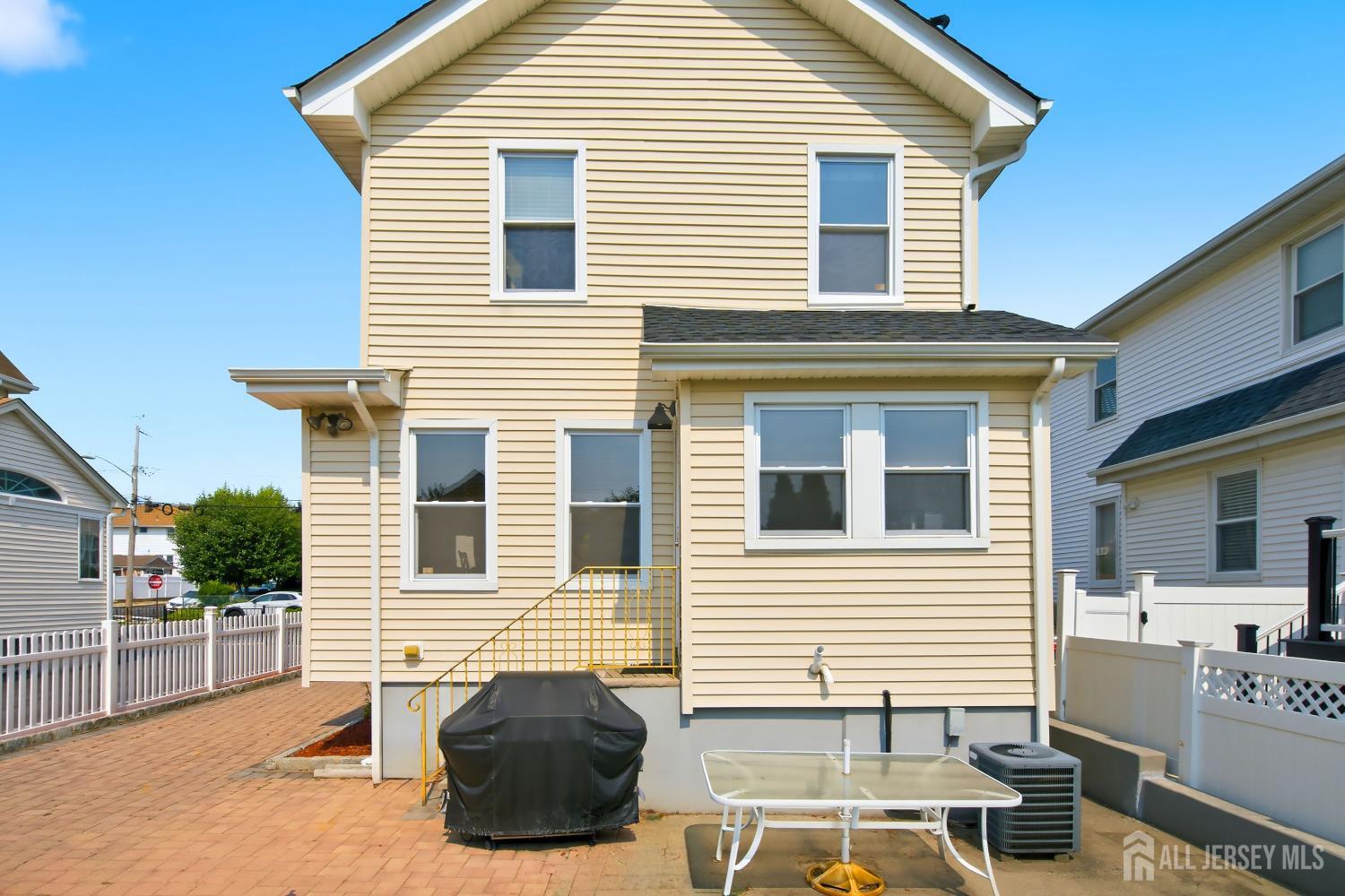 Photo 1 of Single family home for sale at 142 Morgan Pl, North Arlington, NJ 07031 | MLS# 2704608R | Listing updated on 2026-09-16