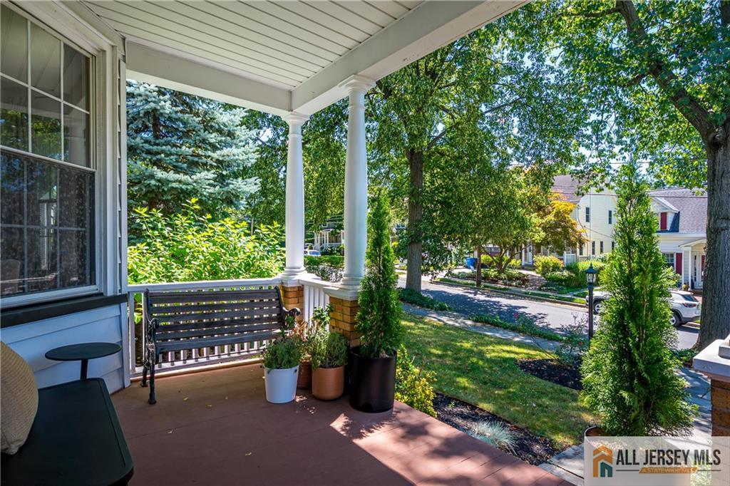 Photo 3 of Single family home for sale at 76 Spring St, Metuchen, NJ 08840 | MLS# 2770488M | Listing updated on 2026-09-19