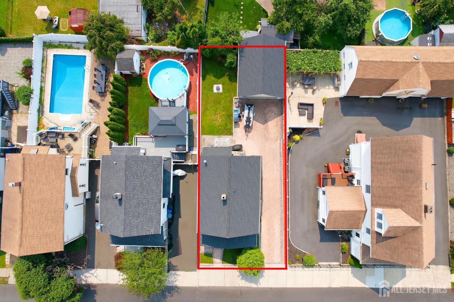 Photo 2 of Single family home for sale at 142 Morgan Pl, North Arlington, NJ 07031 | MLS# 2704608R | Listing updated on 2026-09-16