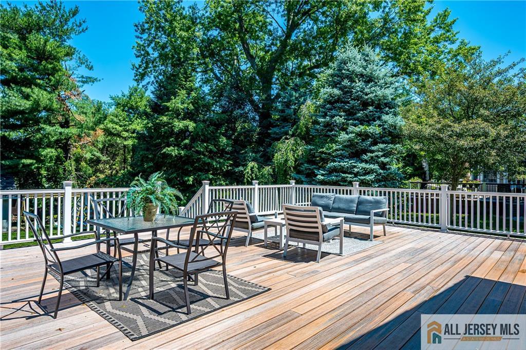 Photo 4 of Single family home for sale at 76 Spring St, Metuchen, NJ 08840 | MLS# 2770488M | Listing updated on 2026-09-19