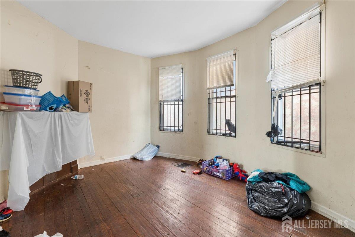 308 N 27th Street N