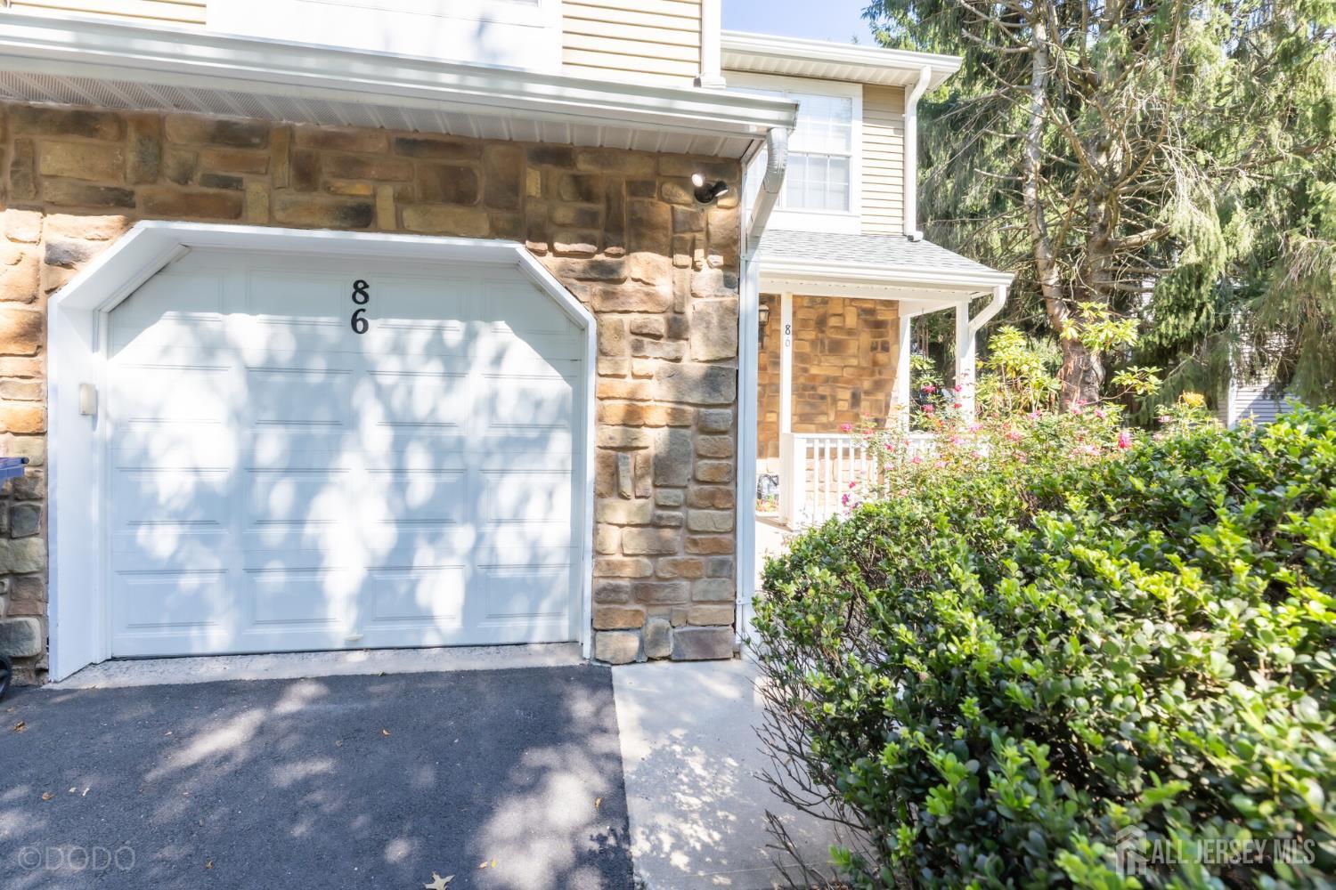 86 Gordon Avenue