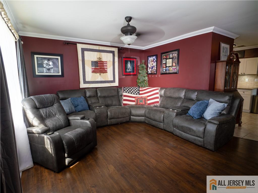 Listing Photo 4 - Condo for sale in building located at 2 Missouri Ct, Old Bridge, NJ 07747 - Unit #185