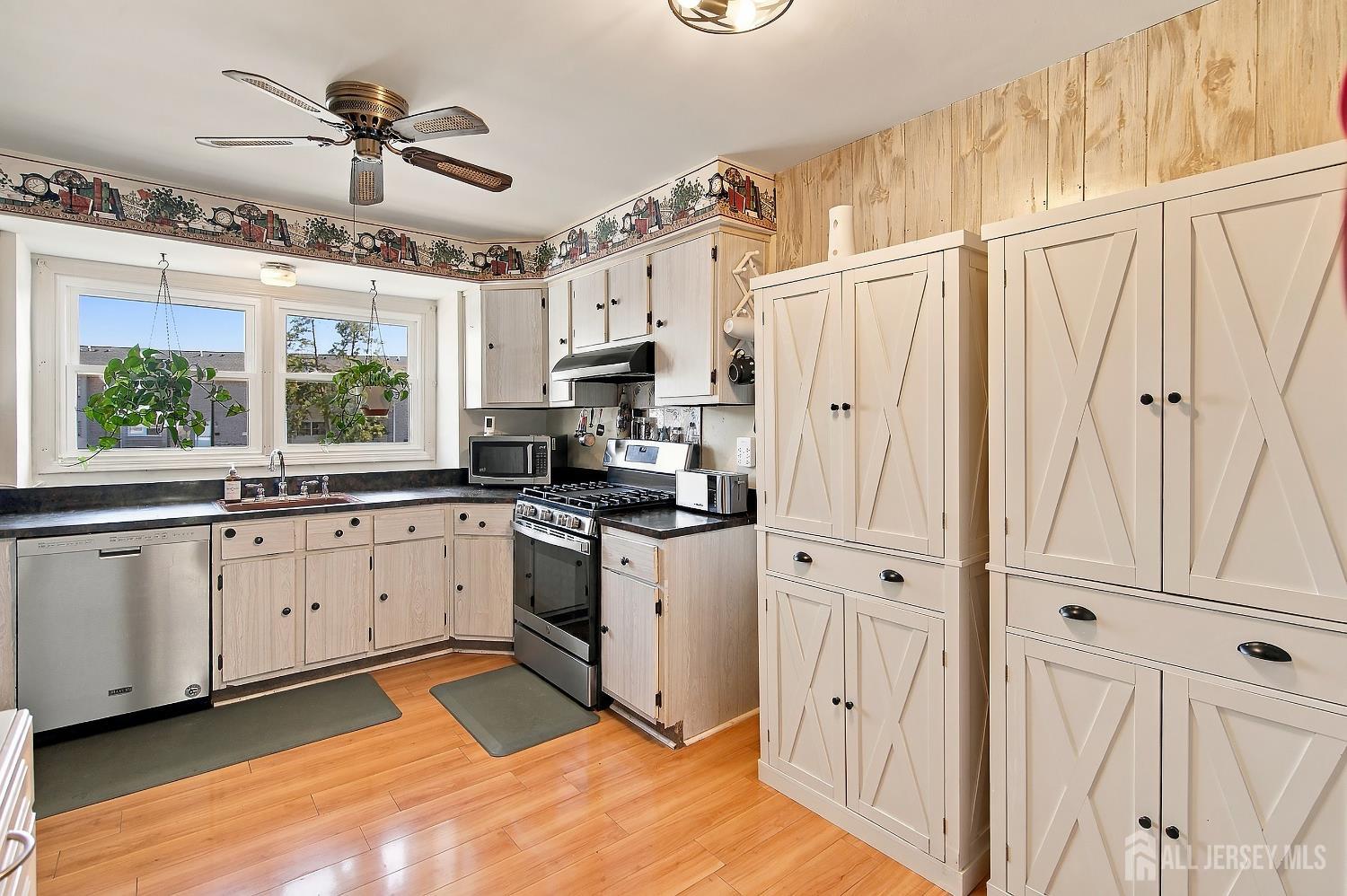 Photo 4 of Townhouse for sale at 921 Robin Rd, Hillsborough, NJ 08844 | MLS# 2704806R | Listing updated on 2026-09-18