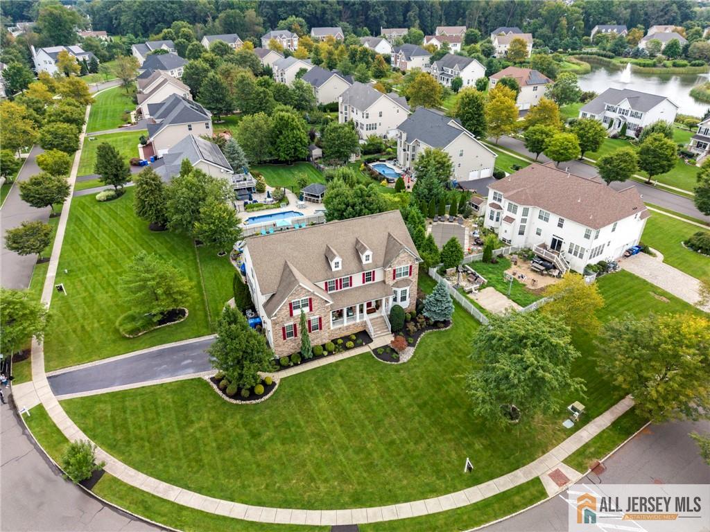 Photo 4 of Single family home for sale at 237 Leffler Cir, Florence, NJ 08518 | MLS# 2770572M | Listing updated on 2026-09-19