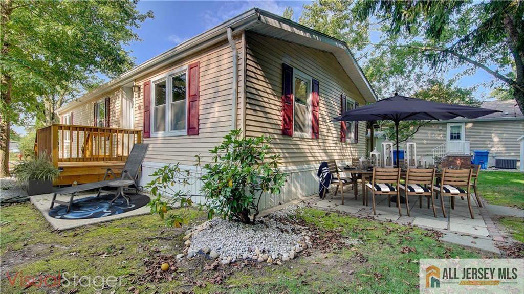 303 Woods End Court