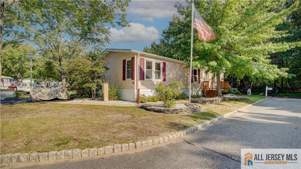 303 Woods End Court