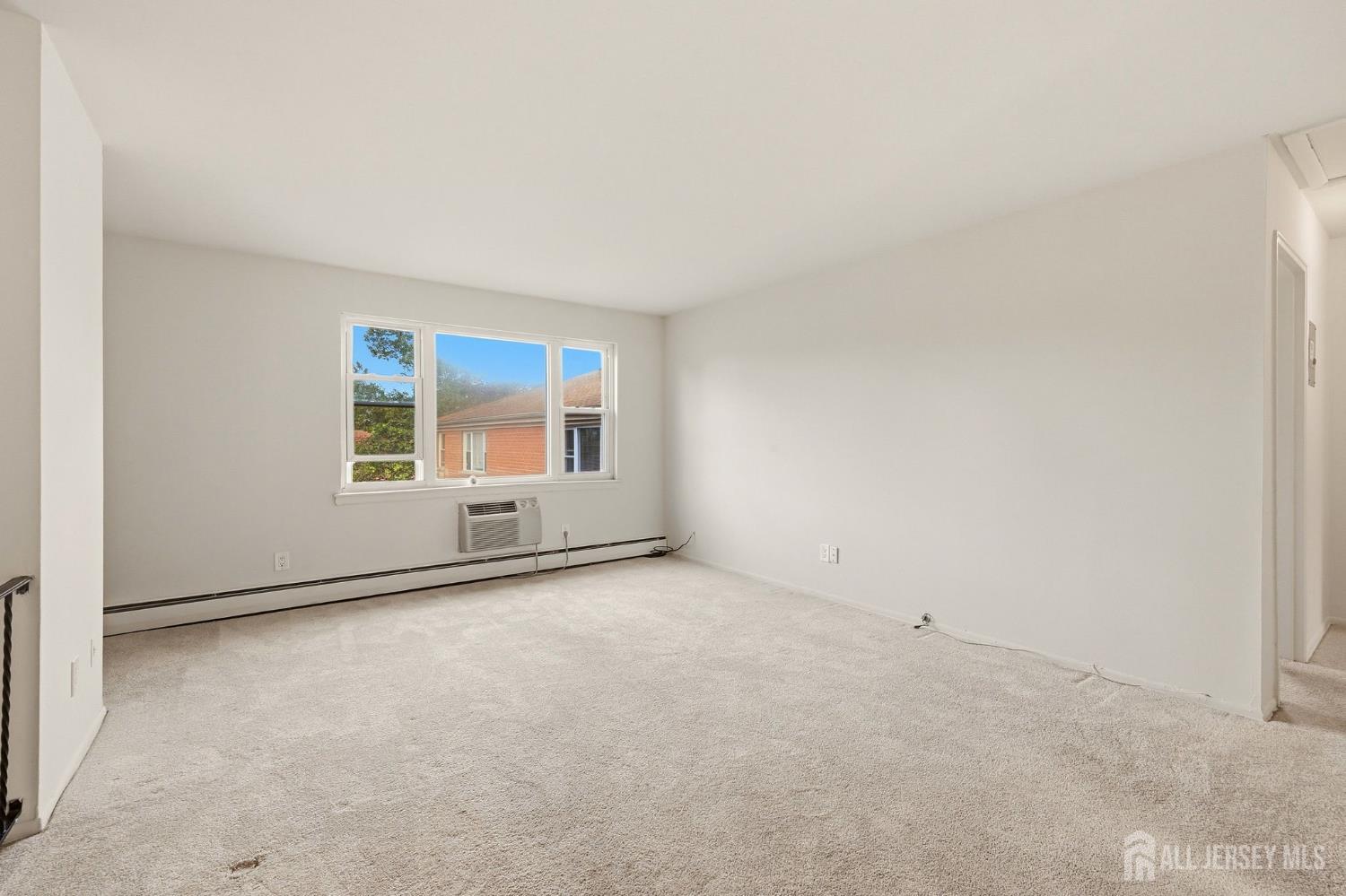 Photo 3 of House for sale at 21 York Dr #3B, Edison, NJ 08817 | MLS# 2704606R | Listing updated on 2026-09-23
