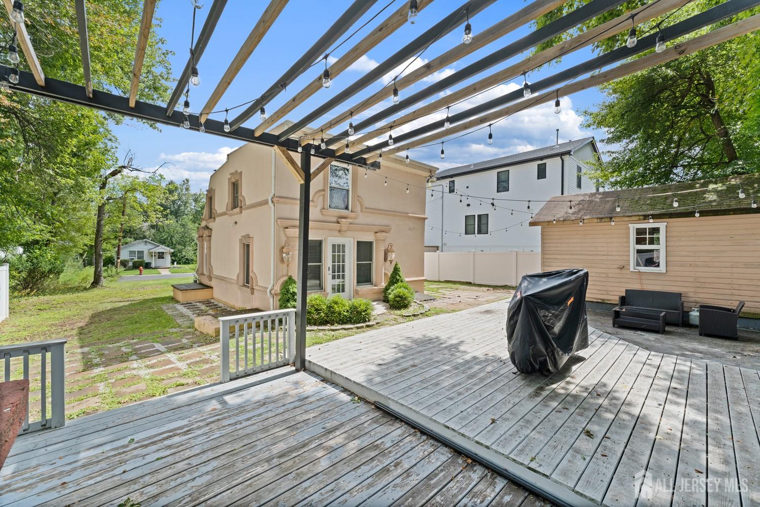 Listing photo 7