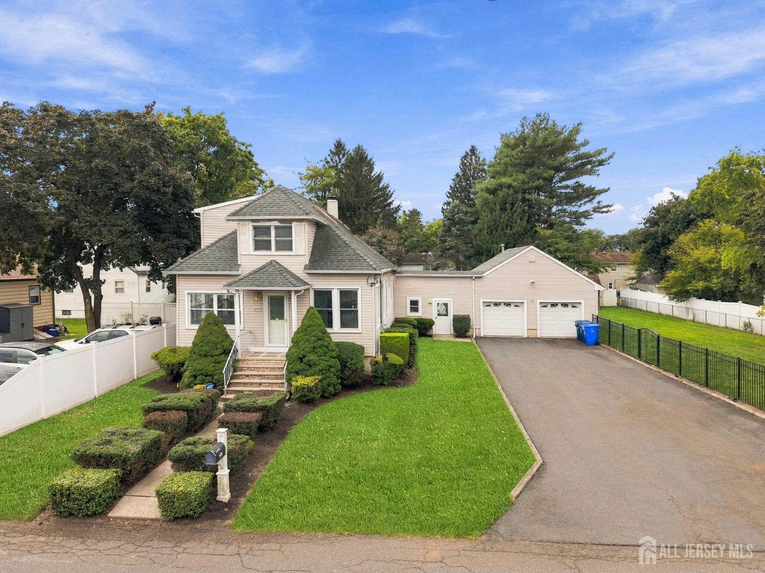 Photo 3 of Single family home for sale at 1430 Osage Rd, North Brunswick, NJ 08902 | MLS# 2705066R | Listing updated on 2026-09-26