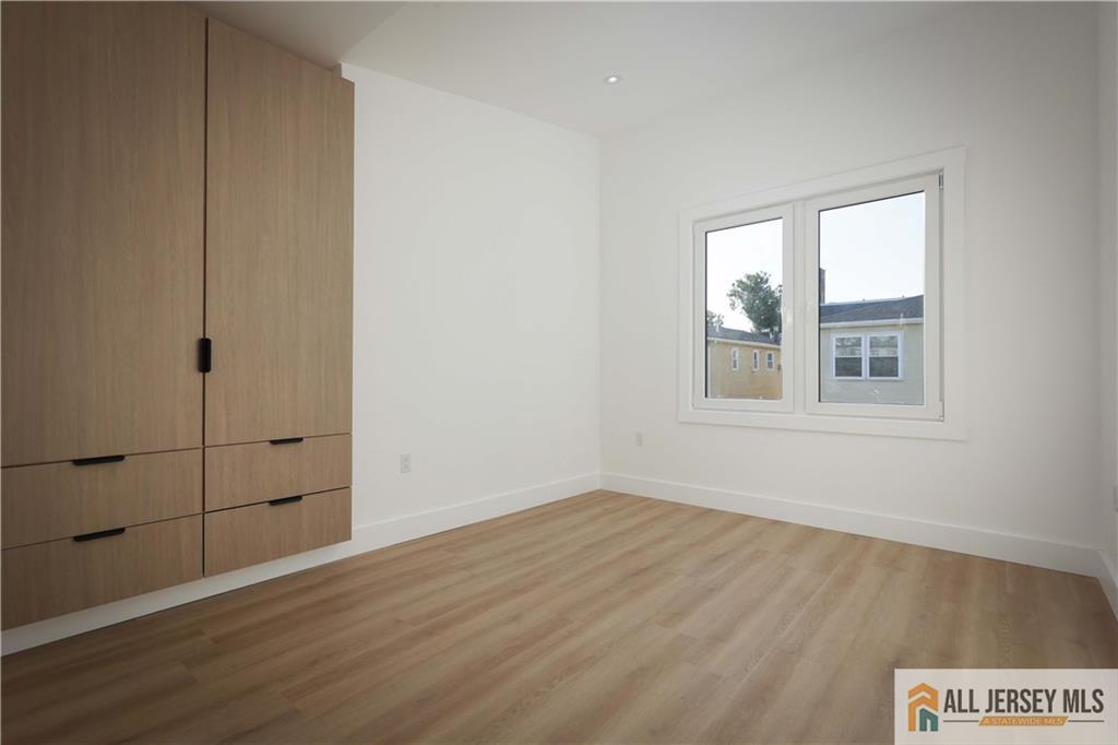 Photo 4 of Condo for sale at 291 New York Ave #4, Jersey City, NJ 07307 | MLS# 2770068M | Listing updated on 2026-09-24