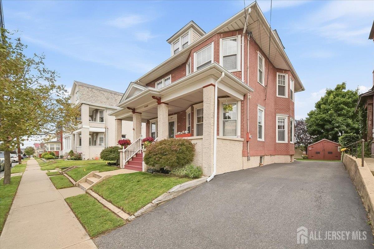Photo 2 of Single family home for sale at 263 Augusta St, South Amboy, NJ 08879 | MLS# 2705112R | Listing updated on 2026-10-06