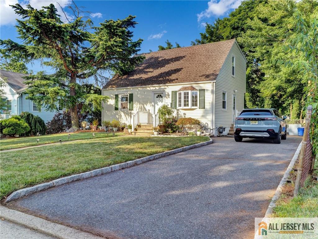 Photo 1 of Single family home for sale at 170 Prospect Ave, Edison, NJ 08817 | MLS# 2770039M | Listing updated on 2026-09-25