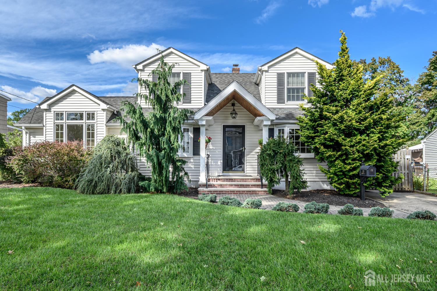 Single family home for sale at 128 Florence Pl, South Plainfield, NJ 07080 | MLS# 2705188R