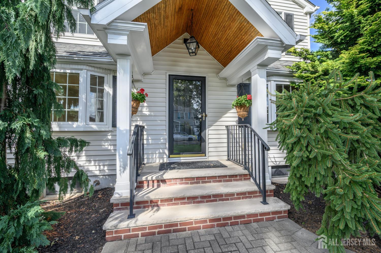Photo 2 of Single family home for sale at 128 Florence Pl, South Plainfield, NJ 07080 | MLS# 2705188R | Listing updated on 2026-10-03