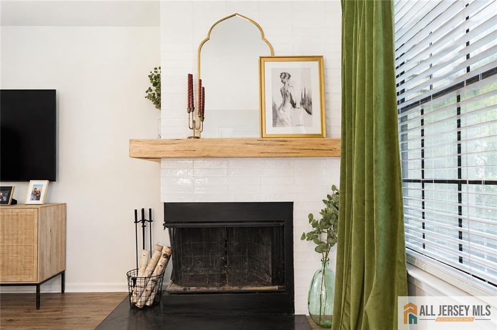 Listing Photo 5 - Condo for sale in building located at 503 Chester Ct, Helmetta, NJ 08828