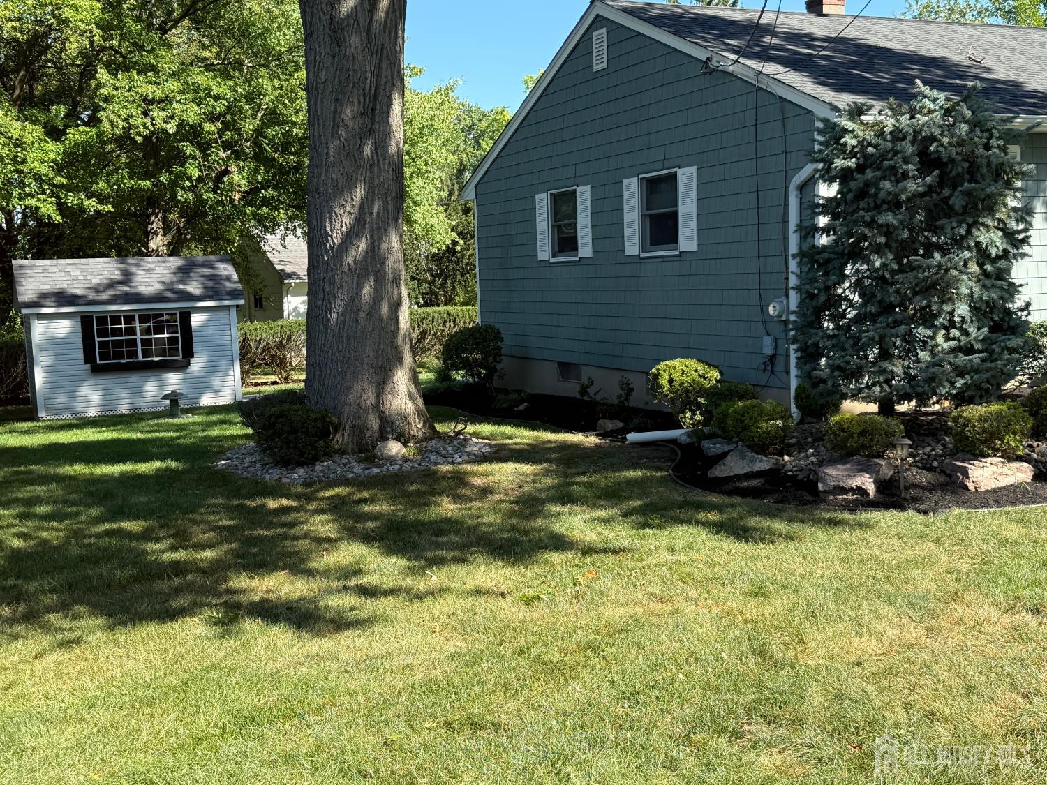 Photo 3 of Single family home for sale at 430 Hillside Ave, Piscataway, NJ 08854 | MLS# 2705122R | Listing updated on 2026-09-26
